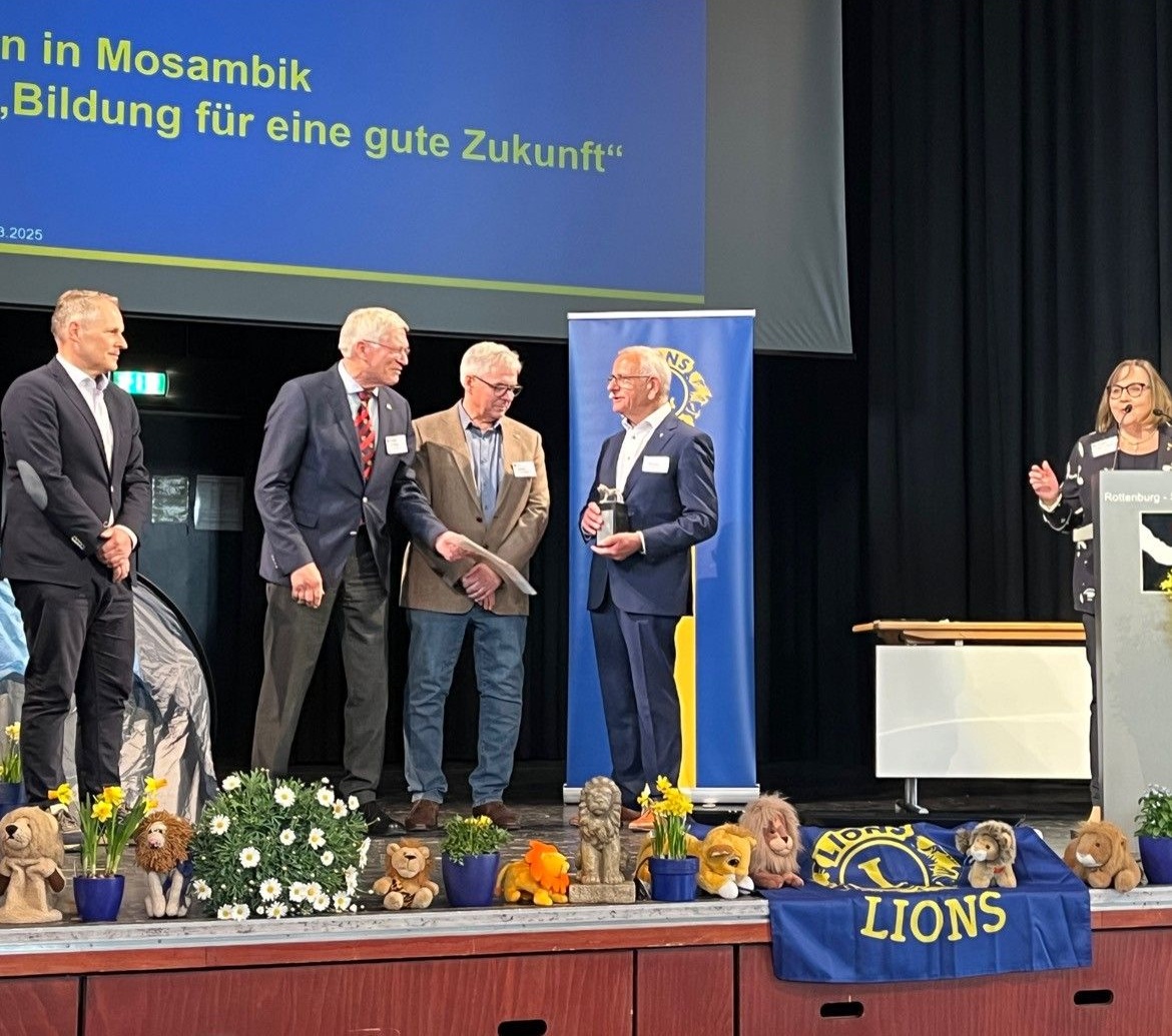 Silbener Löwe